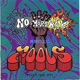 NO MORE WAR 地球の上で