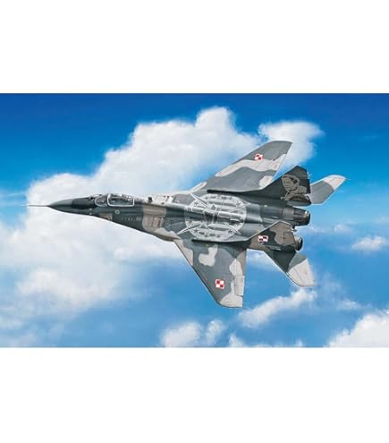 Amazon | ズベズダ 1/72 ロシア軍 ミグ21 PF ソビエトファイター
