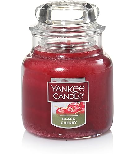 Amazon.co.jp: Yankee Candle Large Jar Candle, Black Cherry by