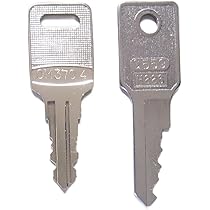 1303 スペアキー Amazon.co.jp: OKAMURA(オカムラ)製の書庫用の合鍵 スペアキー