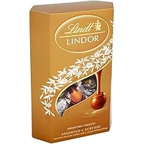 Amazon | Lindt Lindor Assorted Chocolate Truffles (337g