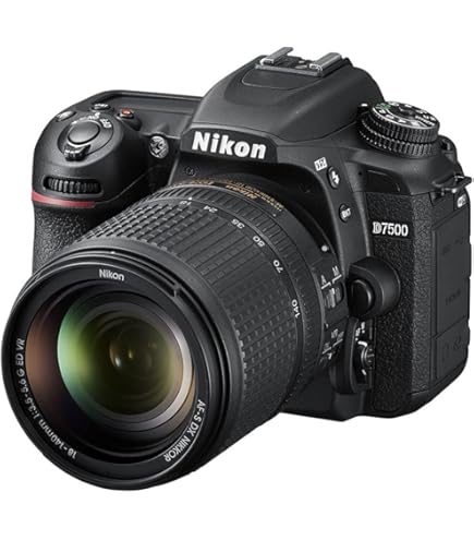 NIKON　D7000　18-105 VR Kit Nikon D7000 DSLR Camera Kit with Nikon 18-105mm f/3.5-5.6G 25474