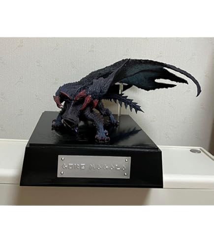 Amazon.co.jp: モンハン 20周年 大狩猟展 限定 フィギュア 黒蝕