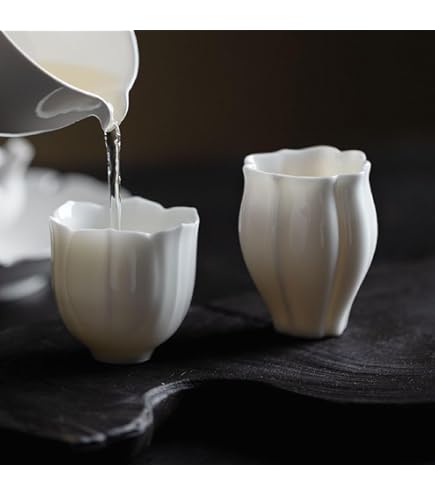 Amazon.co.jp: 韓国人間国宝柳海剛(柳根瀅)作青磁象嵌『雲鶴文』湯呑共