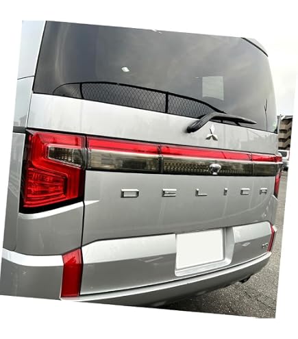 Amazon.co.jp: デリカD:5後期車用テールレンズプロテクターランド
