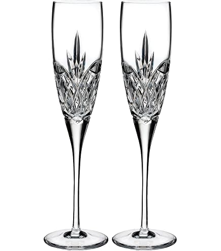 Amazon｜Wedgwood Vera Wang with Love Toasting Flute Pair, Gold