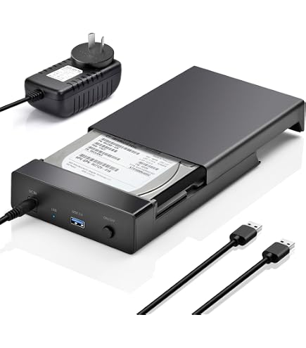 UGREEN Docking Station Triple Display, 12-in-1 USB C MacBook Docking
