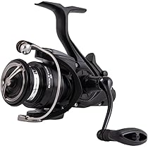 ダイワ　BLACK WIDOW 25Aリール2台セット　鯉釣り ダイワ BLACK WIDOW 25Aリール2台セット 鯉釣り