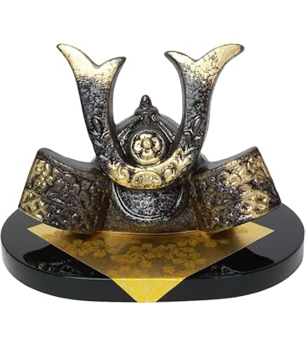 Amazon.co.jp: 兜 戦国武将兜 山中鹿之助 中 高さ31.0×幅29.5×奥行19.0