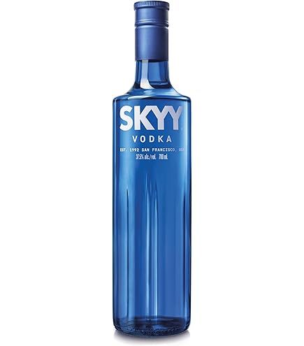 Amazon.co.jp: カラシニコフ ウォッカ 700ml : 食品・飲料・お酒