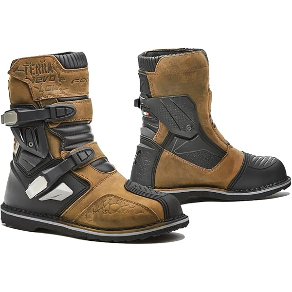 Amazon.co.jp: [Forma] バイクブーツ TERRA EVO LOW Dry : 車＆バイク