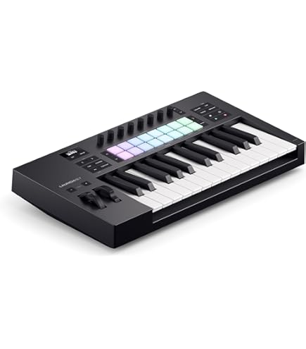 Novation Launchkey 37 Mk4 MIDIキーボード