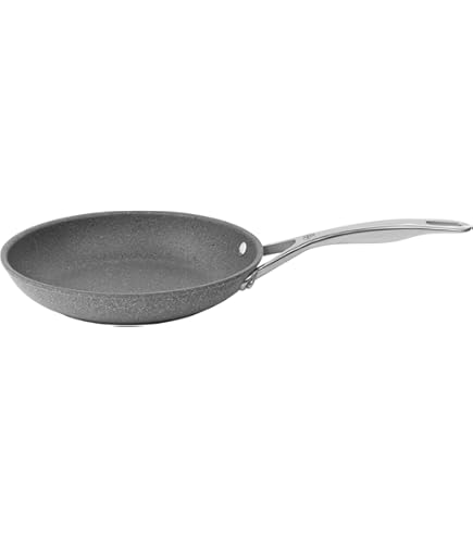 WMF ヴェーエムエフ フライパン 24cm プロフィレジスト プロフィレジスト フライパン24cm - WMF公式オンラインショップ