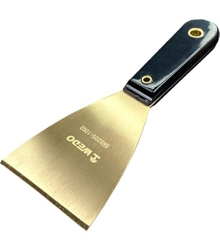 CHILI Tools 1-1/4″ Brass Chisel Scraper – Spring Tempered, Non-Spark, Non-Magnetic, With Long Wooden Handle For Hazardous Environments & Mold Work