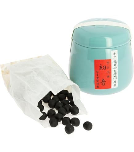 【新品未使用】 鳩居堂 煉香 黒方 おまけ付き Amazon.co.jp: 鳩居堂 練香/練り香 黒方 箱入20g : ホーム＆キッチン