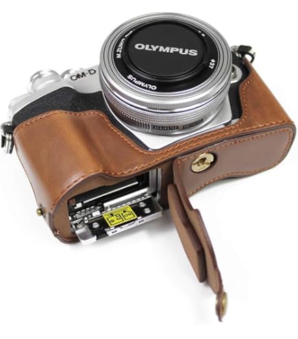 オリンパス　OLYMPUS OM-D E-M10 MarkⅢ ケース付き Olympus Series Leather Half Case | Camera Bag