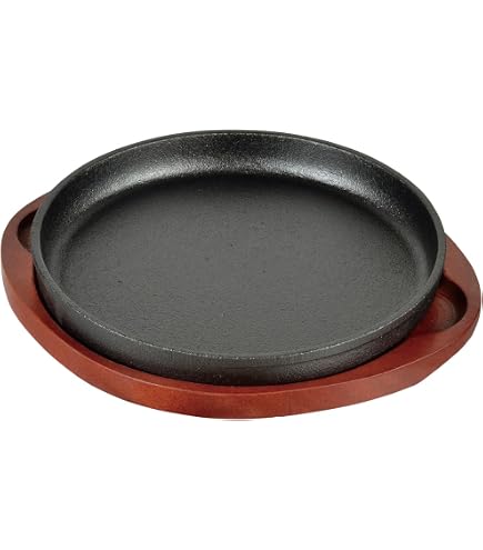 Amazon | 焼餃子用鉄板 S餃子皿 角15cm （木台付） | カンダ(Kanda