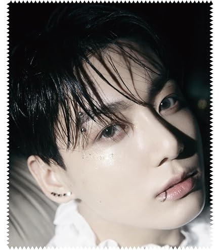 Amazon.co.jp: 防弾少年団 SUGA シュガ メガネ拭き [Glasses Cleaner