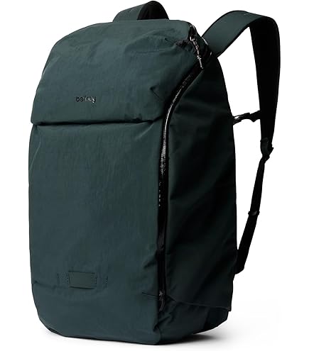 Amazon.co.jp: [Bellroy] Transit Backpack Plus（15インチのノートPC