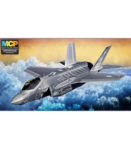 Amazon | トランペッター 1/72 米海軍 RA-5C ヴィジランティ