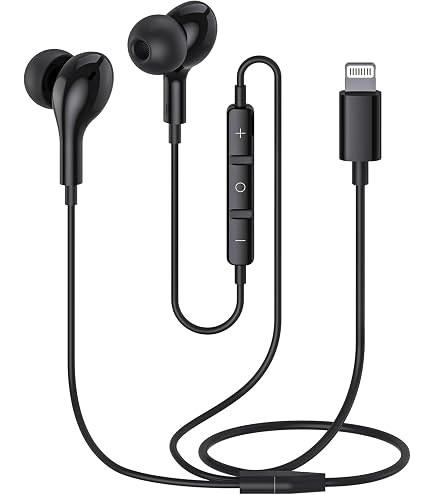 Apple EarPods with Lightning Connector ​​​​​​​ : Amazon.sg