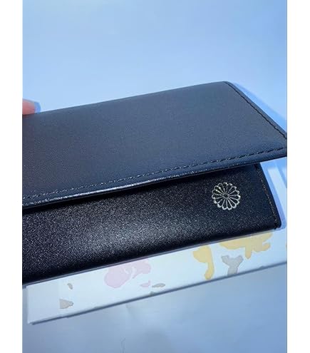 Amazon.co.jp: 皇居 牛革 長財布 黒 皇居売店 お財布 : ファッション