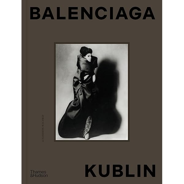Amazon | Cristóbal Balenciaga: The Making of a Master | Arzalluz