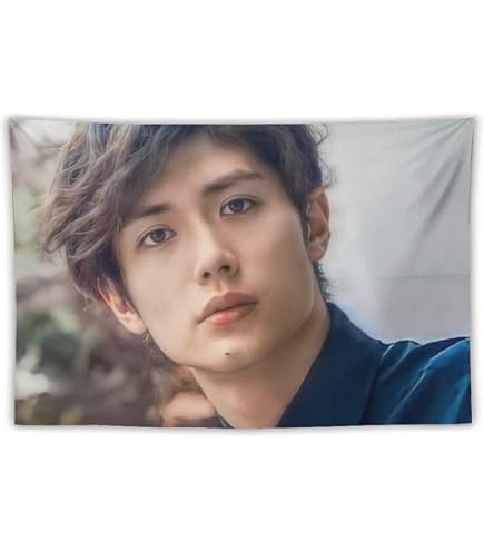 Amazon.co.jp: 三浦春馬 タペストリー 壁掛け ポスター 壁の装飾 遮る