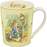 イギリス ピーターラビット 2023年版陶磁器製 イヤーズマグ(350ml）ちょっと大め コーヒー 紅茶 日本製 記念品 プレゼント PR2023-11