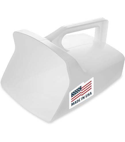 Winco Medium Utility Scoop, Aluminum, 58 Oz., 14.9" Length X 5 5 Width X 3 9 Height 1 Each