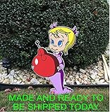 Cindy Lou Who Grinch StealingクリスマスライトアウトドアYard Art表示