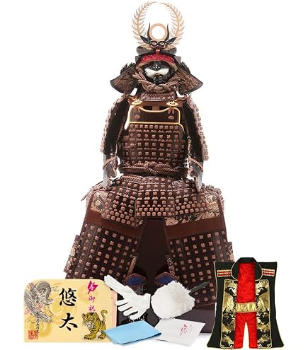 Amazon | 伝統的な武士の飾り物 鎧一体と兜6体 童友社甲冑シリーズ