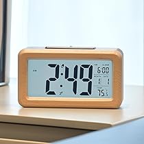 Amazon.co.jp: デジタル目覚まし時計 電池式 木製置き時計 温度