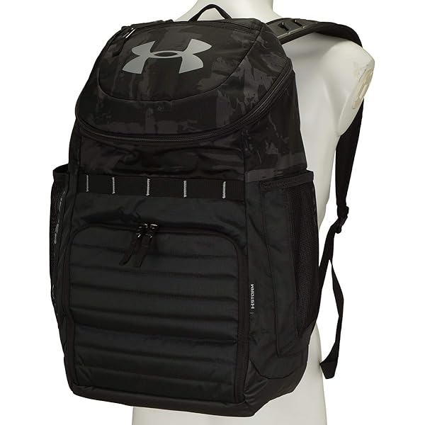 【値下げ】UNDER ARMOUR 1316573 001 BLACK Amazon.co.jp: [アンダーアーマー] UA Gameday Backpack BLK/BLK/SIL