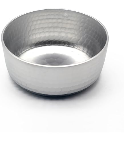 銅製鎚目打出し矢床鍋約１８ｃｍ（約１．６Ｌ）板厚約１.２ｍｍ業務用仕様日本製 銅製 鎚目打出し 矢床鍋 約径18cm（1．6L）業務用仕様