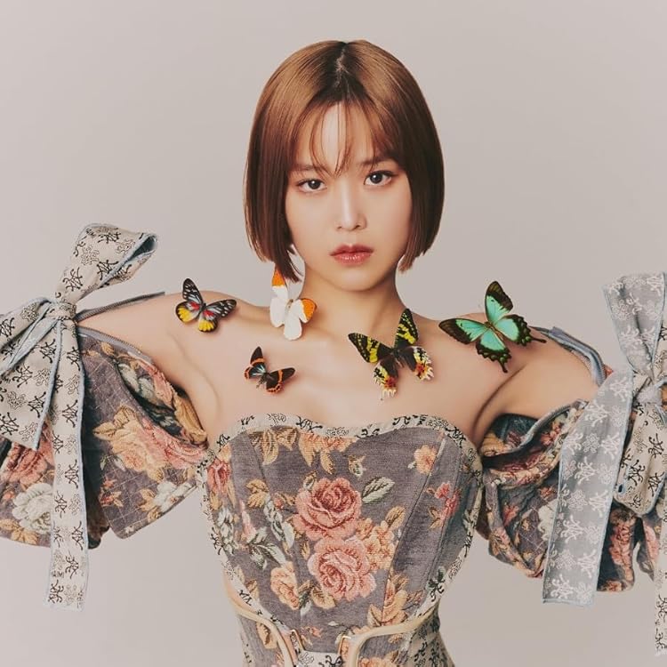 Amazon.co.jp: CRY [CD+MUSIC BOOK]: ミュージック