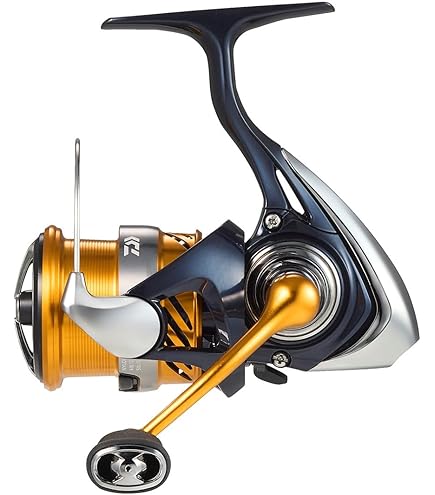 Amazon.co.jp: Daiwa 20 Crest LT2000S Spinning Reel, 2020 Model