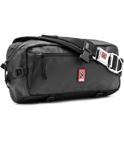 Amazon.co.jp: CHROME メッセンジャーバッグ 黒 中型 : ファッション