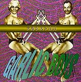 �i���V�X�g�錾