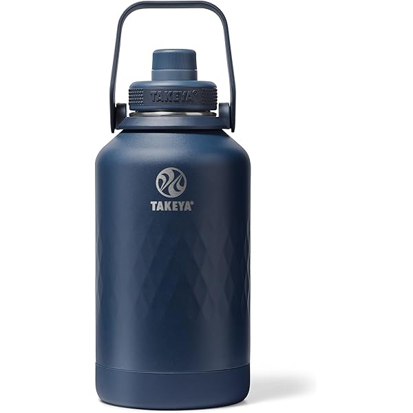 Takeya Newman Pickleball Isolierte Trinkflasche, 1,8 L | Mit Sport-Strohhalm-Deckel, Auslaufsicher & Großer Griff
