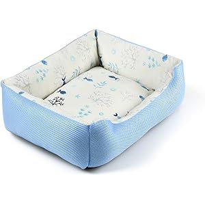 Peto-Raifu ペットベッド ペットソファー ペットクッション マット 小型 犬 猫 小動物 スクエア型 洗える 冷感 ひんやり メッシュ 通気性いい ふわふわ 夏秋用 暑さ対策 ペット用品 小魚柄 50x40x13cm