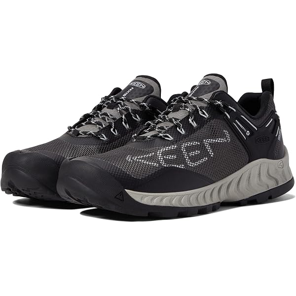 Amazon | [KEEN] NXIS EVO WP | ハイキング・トレッキングシューズ