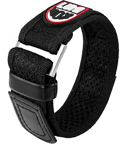 Luminox 3050 ブラック ラバーベルト 時計 Amazon.co.jp: Luminox 腕時計ストラップ FPX.3050.20B.2.K - 23mm