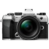 OM-5 Mark II 12-45mm F4.0 PRO レンズキット シルバー | 5軸手ぶれ補正、IP53耐候性シーリングと50MPのハンドヘルド高解像度ショット機能を備えたコンパクトなMFTシステム。
