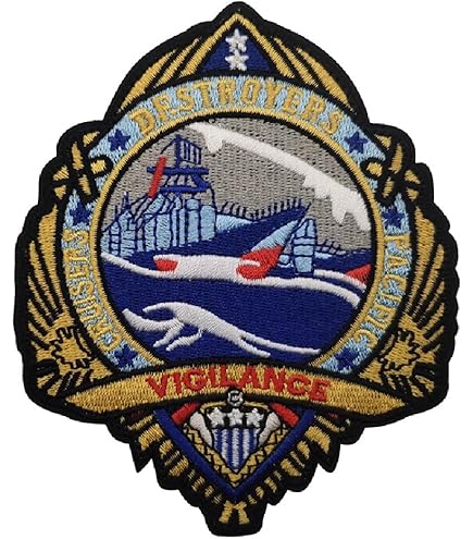 紋章　ワッペン　海軍 Amazon.co.jp: 海軍 4つ星 紋章装飾 刺繍入りアイロン貼り付け