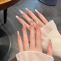 Amazon | Sethexy 手作りネイルチップ ベリーロングアーモンドチップ