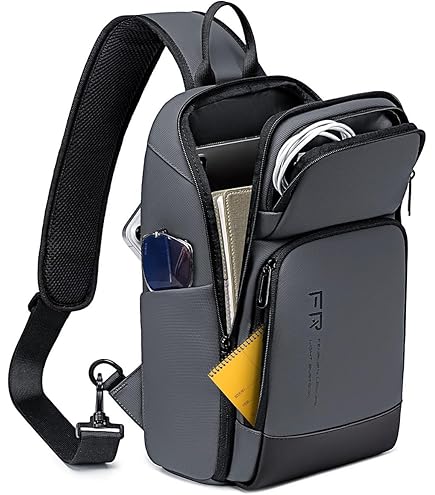 Amazon.co.jp: 東海オンエア Buddy Bag ボディバッグ ショルダー