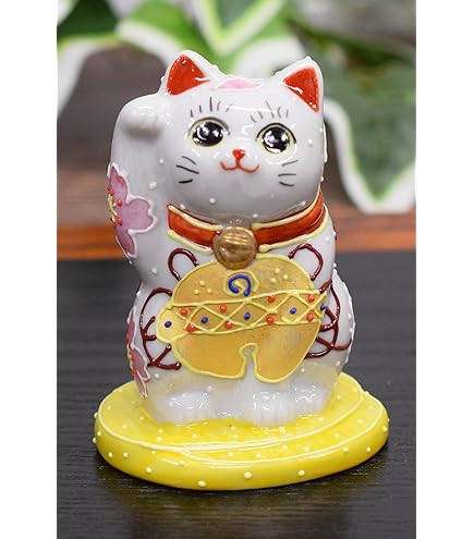 Amazon.co.jp: 願いが叶う魔除け九谷焼 招き猫 タッチ猫 右手 : ホーム