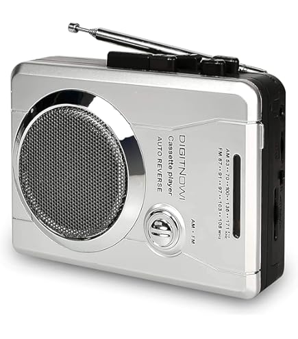 ポータブルカセットプレーヤー AM/FMラジオ機能付き 超軽量・コンパクト Amazon.co.jp: コンパクトカセットプレイヤー カセットプレーヤー