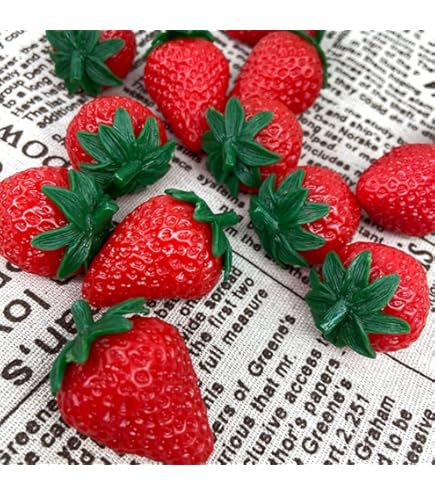 Amazon.co.jp: 食品サンプル屋 食品サンプル イチゴ カット 3.2cm 2個1